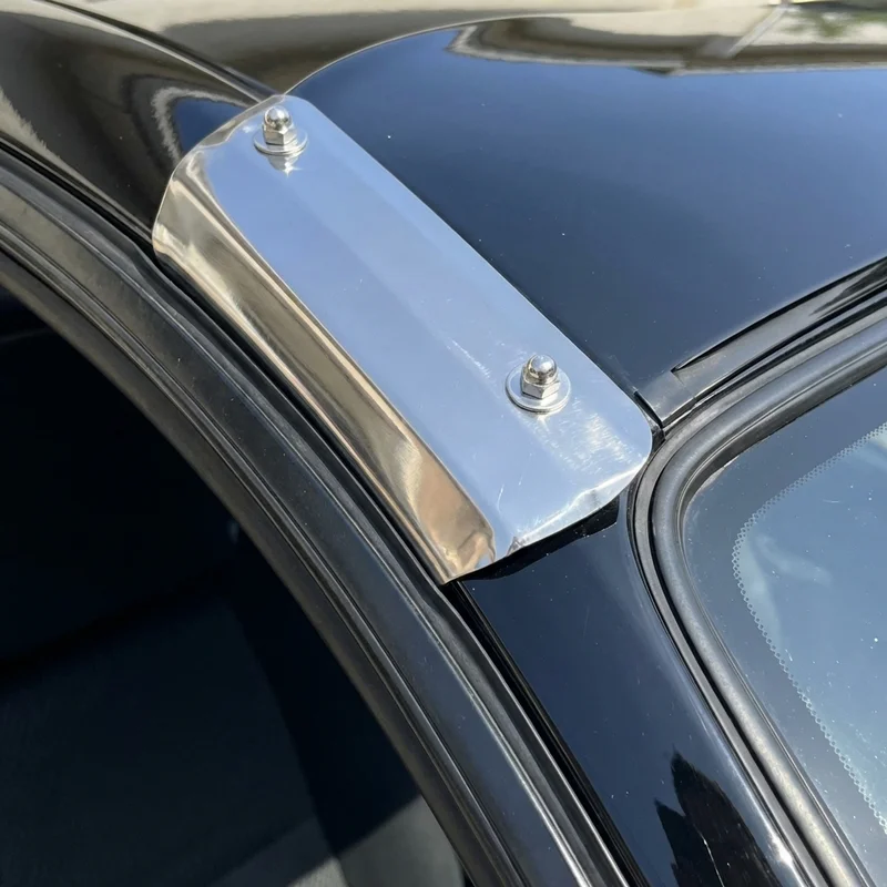 BMW 328Ci Sunvisor Mounting Bracket Kit (2000 - 2000) - 1