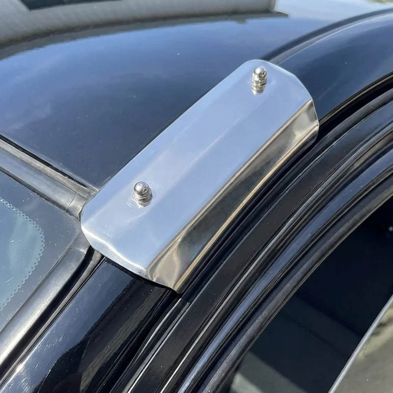 BMW 745e Sunvisor Mounting Bracket Kit (2020 - 2022) - 1