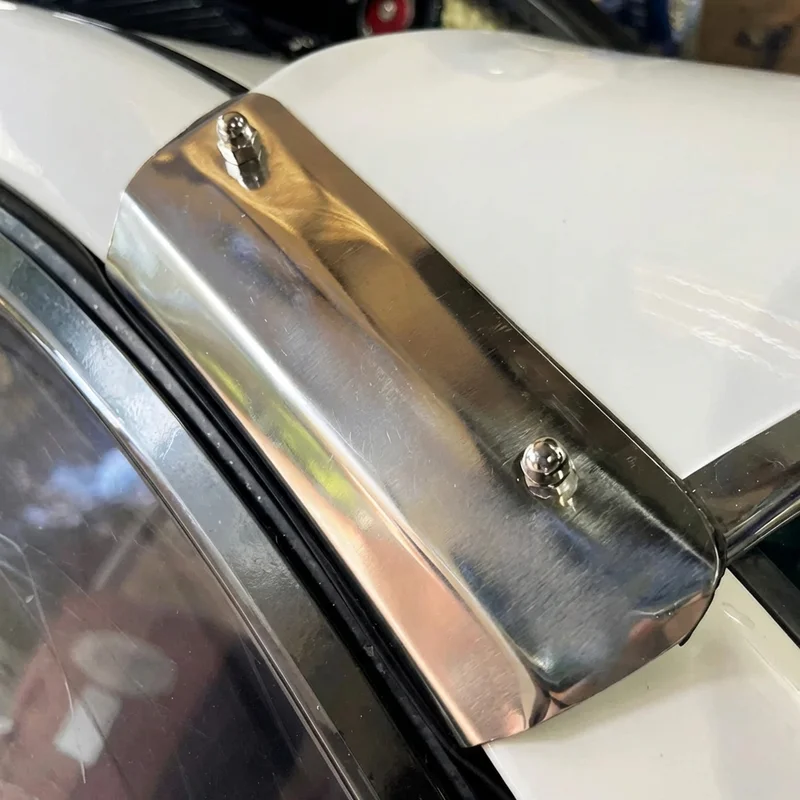 BMW M3 Monteringsbeslag til Solskærm (1988 - 2023) - 1