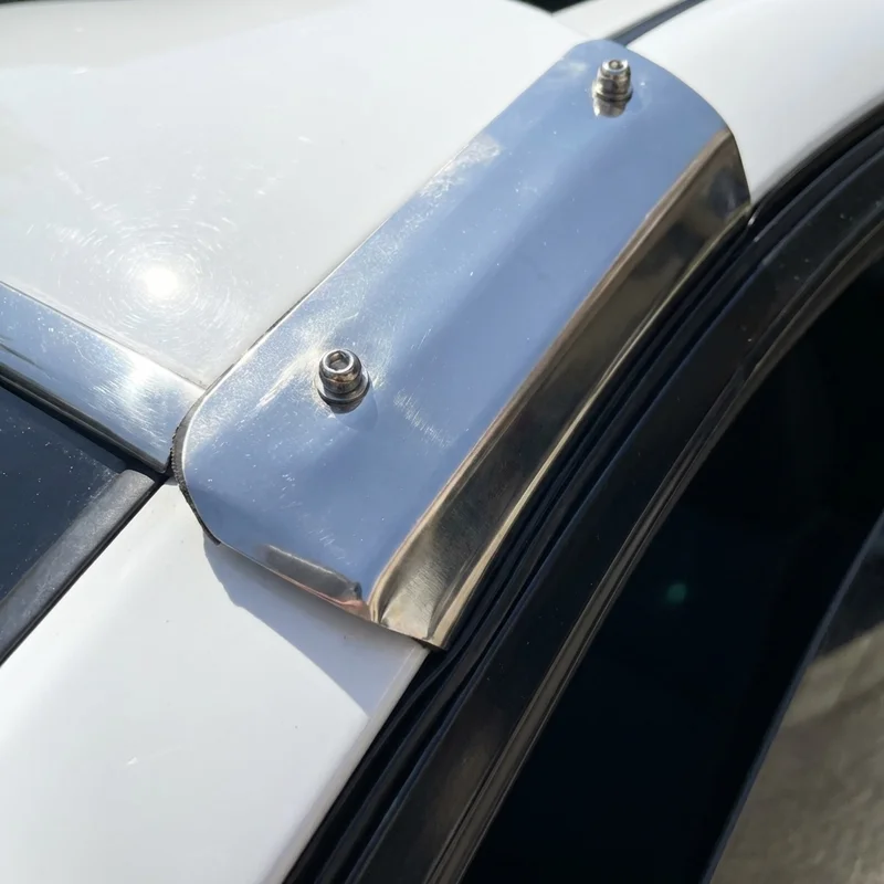 Buick Allure Sunvisor Mounting Bracket Kit (2005 - 2010) - 1