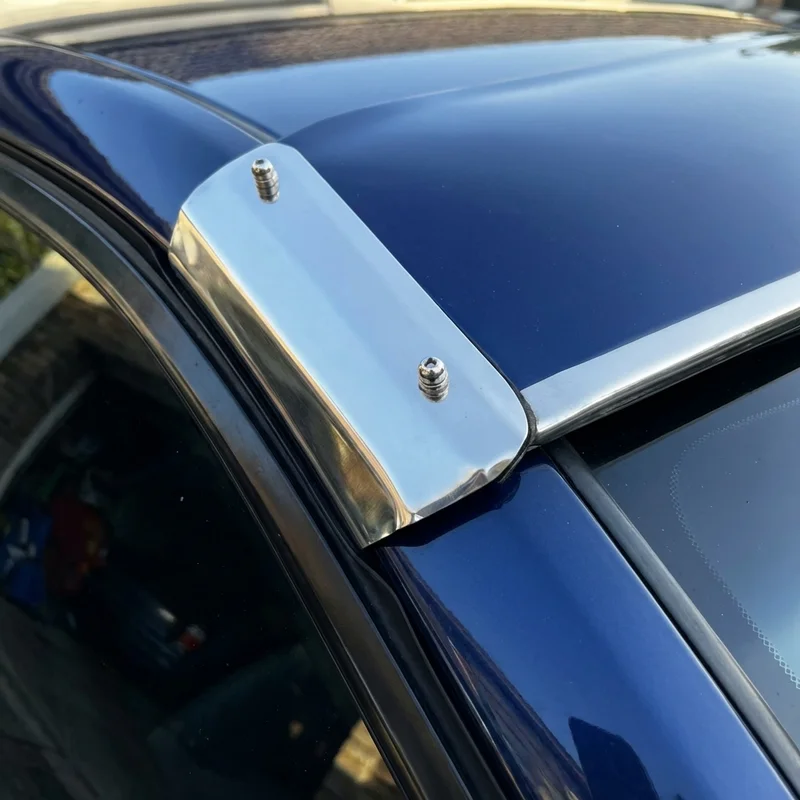 Buick Rainier Sunvisor Mounting Bracket Kit (2004 - 2007) - 1