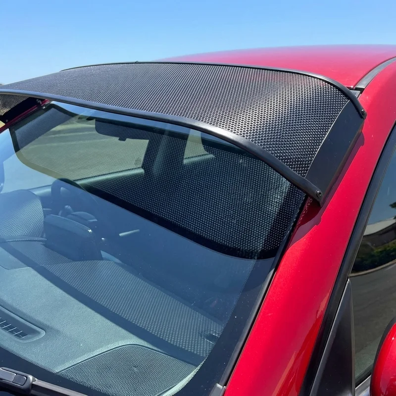 Checker Marathon Mesh Windscreen Sunvisor (1970 - 1982) - 1