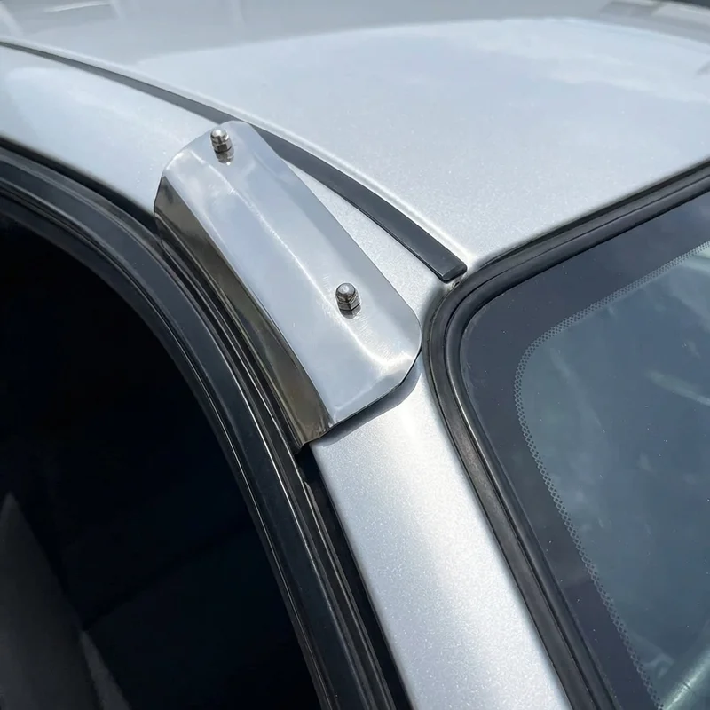 Chevrolet Avalanche Sunvisor Mounting Bracket Kit (2007 - 2013) - 1