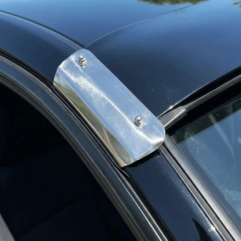 Chevrolet Cruze Limited Sunvisor Mounting Bracket Kit (2016 - 2016) - 1