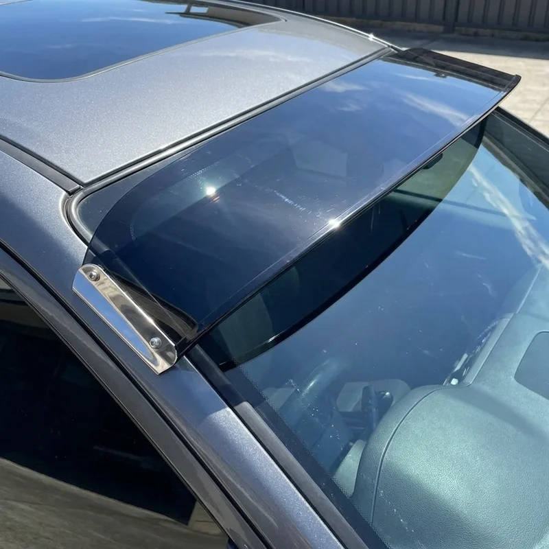 Chevrolet Equinox EV tahke akrüül-päikesevisiir tuuleklaasile (2024 - 2025) - 1