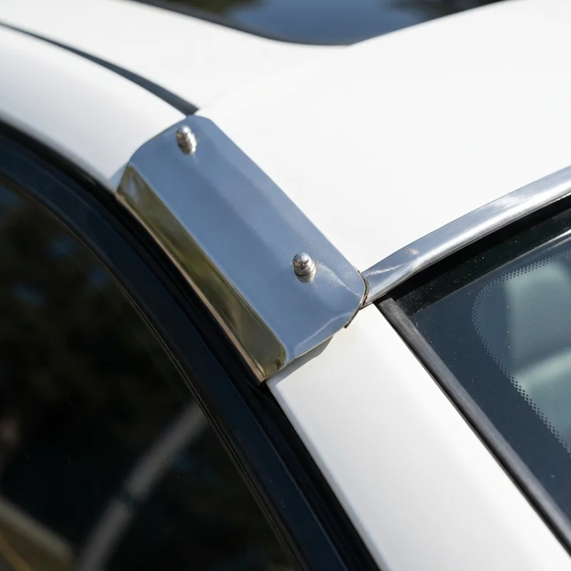 Chevrolet LCF 4500 Sonnenblenden-Halterungsset (2016 - 2022) - 1