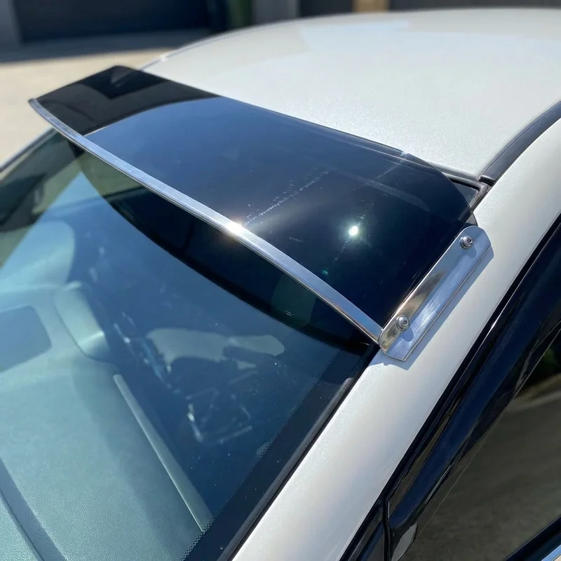 Chevrolet LCF 6500XD Solid Acrylic Windscreen Sunvisor (2018 - 2021) - 1