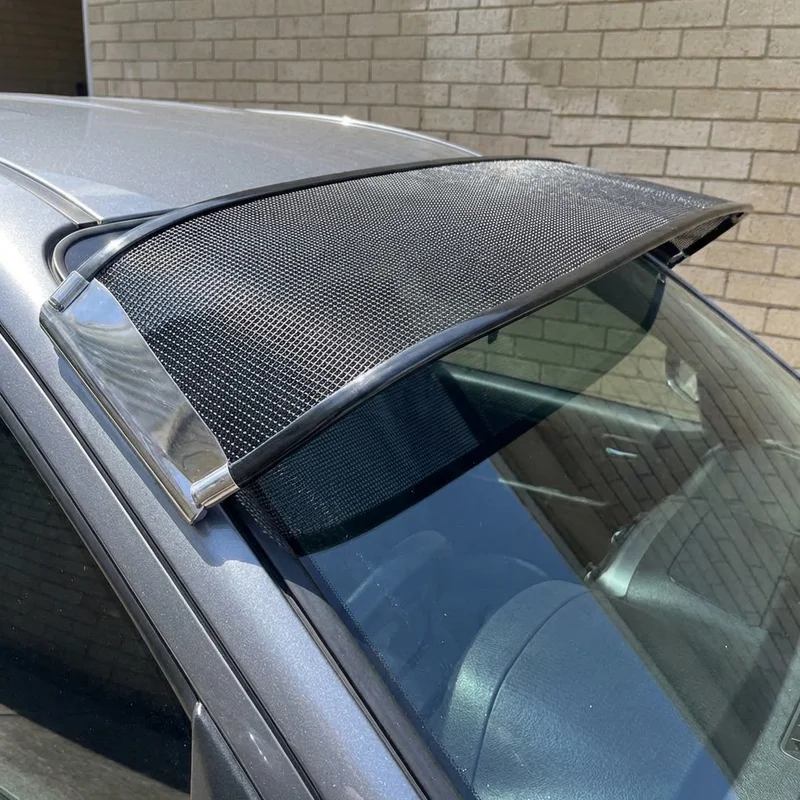 Chevrolet P30 Series Mesh Windscreen Sunvisor (1965 - 1967) - 1