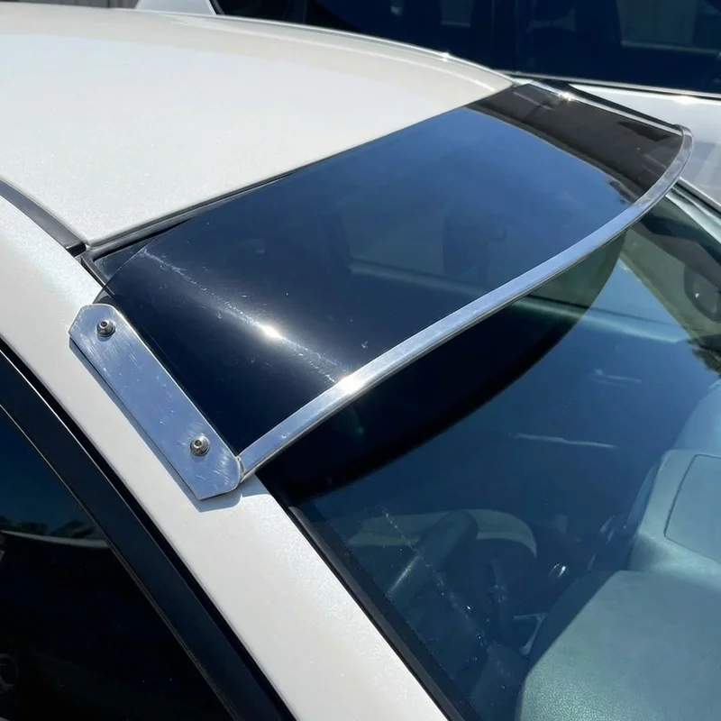 Chevrolet Silverado 1500 HD Solid Acrylic Windscreen Sunvisor (2001 - 2006) - 1