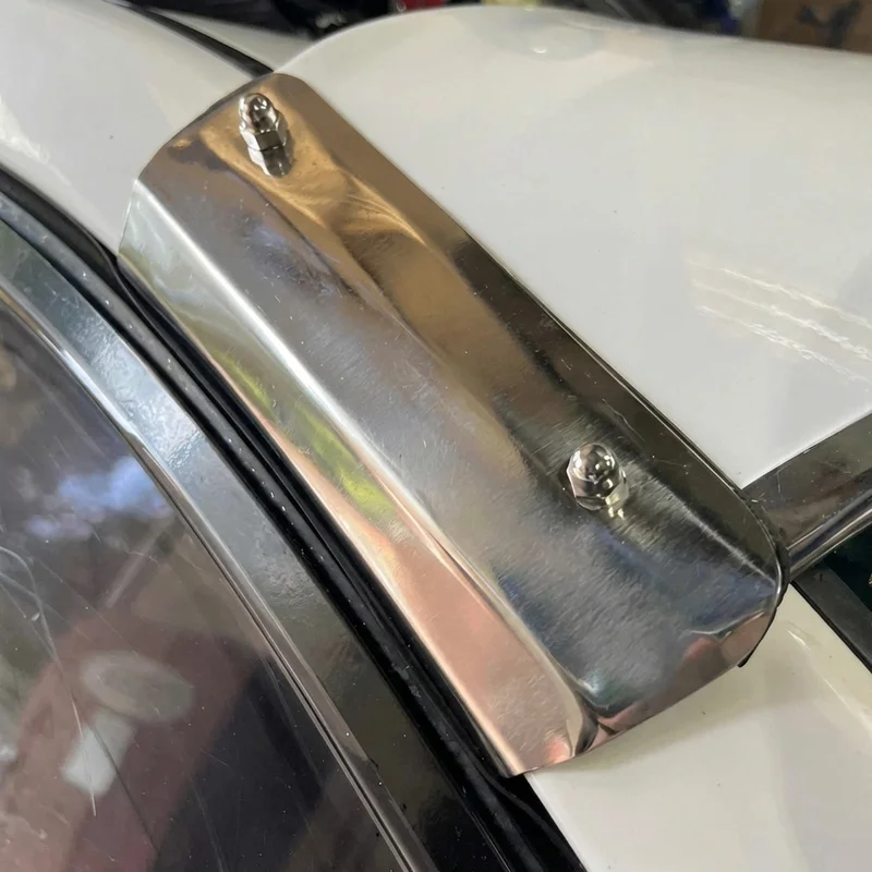 Chevrolet Silverado 1500 LTD Sunvisor Mounting Bracket Kit (2022 - 2022) - 1