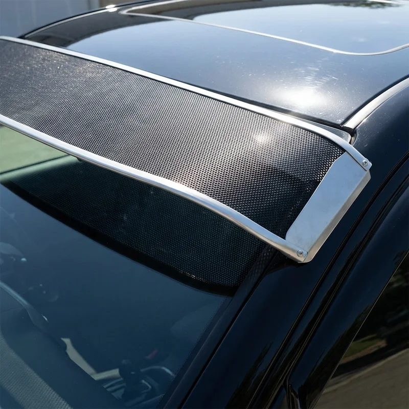 Chevrolet Silverado 1500 Mesh Windscreen Sunvisor (1999 - 2025) - 1