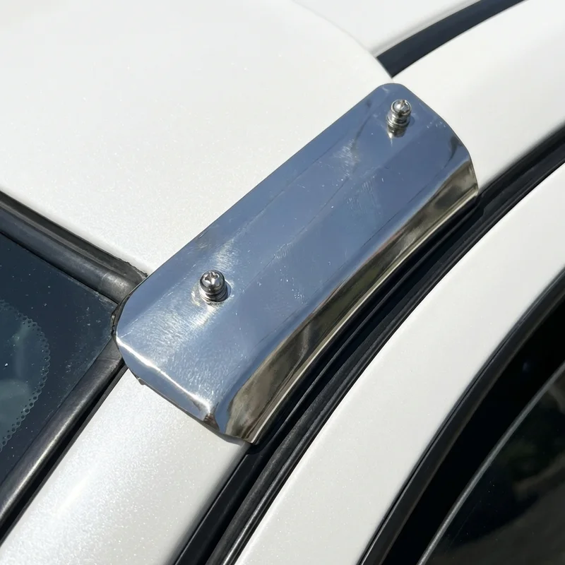 Chevrolet Silverado 2500 HD Sunvisor Mounting Bracket Kit (2001 - 2025) - 1