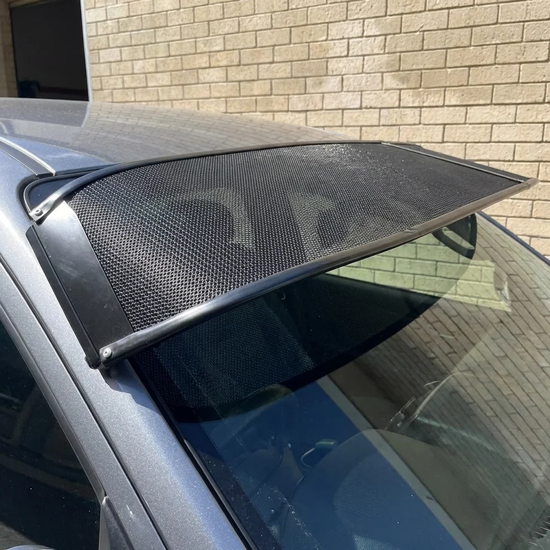 Chevrolet Silverado 3500 Classic Mesh Windscreen Sunvisor (2007 - 2007) - 1