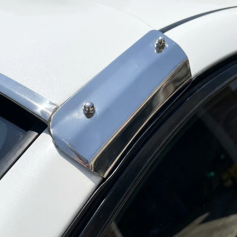 Chevrolet Silverado 5500 HD Sunvisor Mounting Bracket Kit (2019 - 2023) - 1