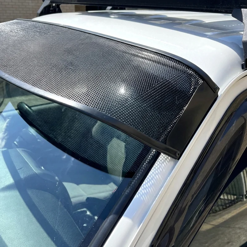 Chevrolet Silverado 5500 HD Mesh Windscreen Sunvisor (2019 - 2023) - 1