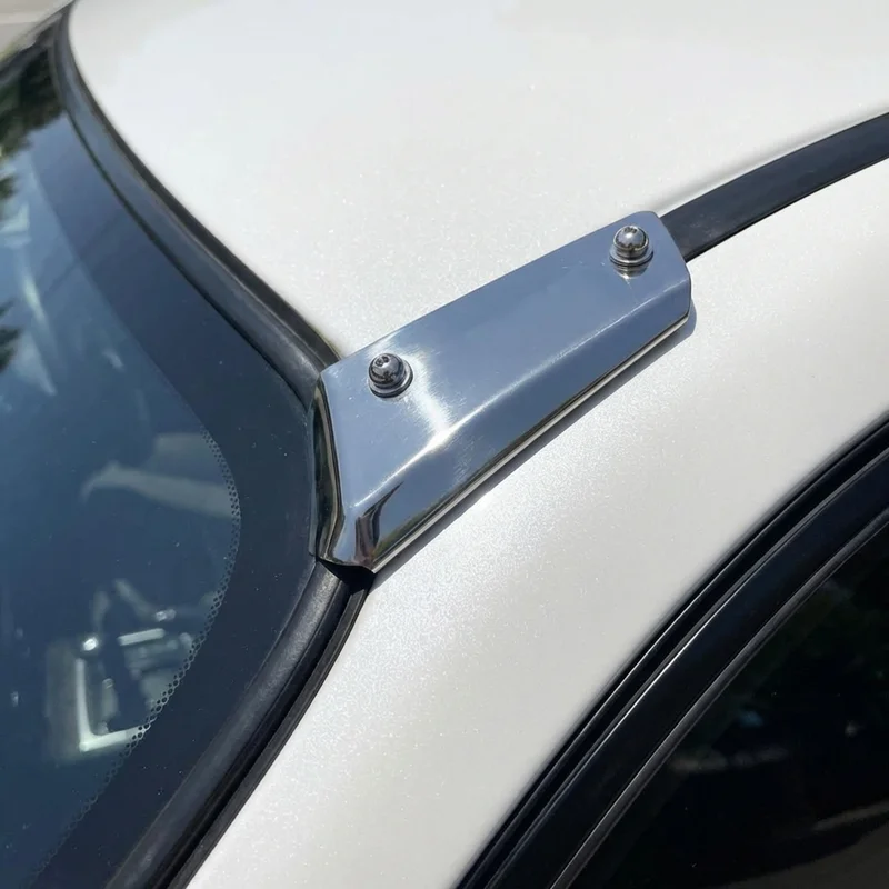 Zestaw uchwytów montażowych do osłony Chevrolet Silverado EV (2024 - 2025) - 1