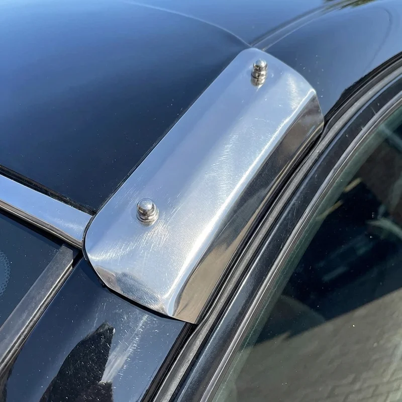 Chevrolet Suburban 2500 Sunvisor Mounting Bracket Kit (2000 - 2013) - 1