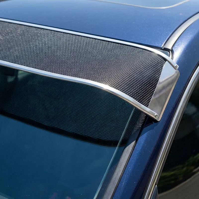 Chevrolet Traverse Mesh Windscreen Sunvisor (2009 - 2025) - 1