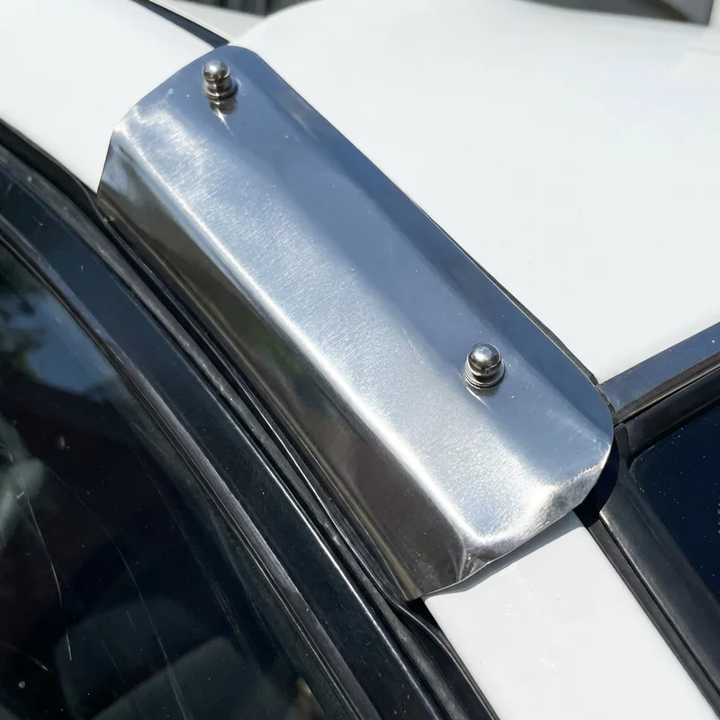 Chevrolet W5500HD Tiltmaster Sunvisor Mounting Bracket Kit (2004 - 2009) - 1