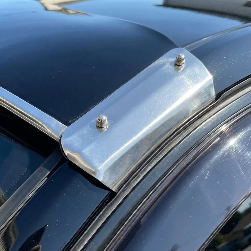 Chinook Motor Coach Baja Sunvisor Mounting Bracket Kit (2000 - 2004) - 1