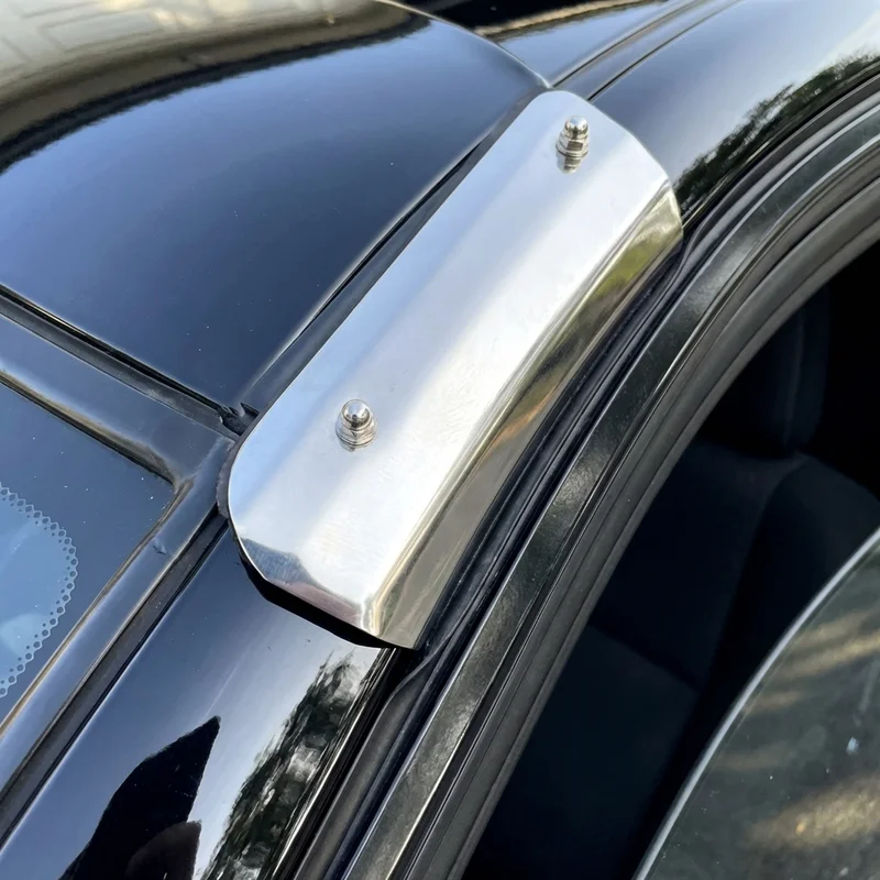 Chrysler Chrysler R/T Sunvisor Mounting Bracket Kit (1997 - 1997) - 1