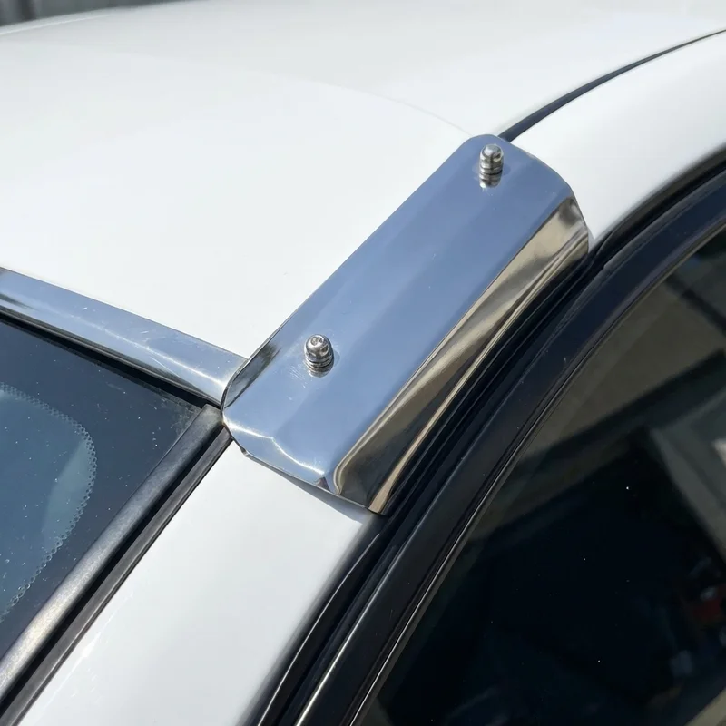 Chrysler PT Cruiser Sunvisor Mounting Bracket Kit (2001 - 2010) - 1