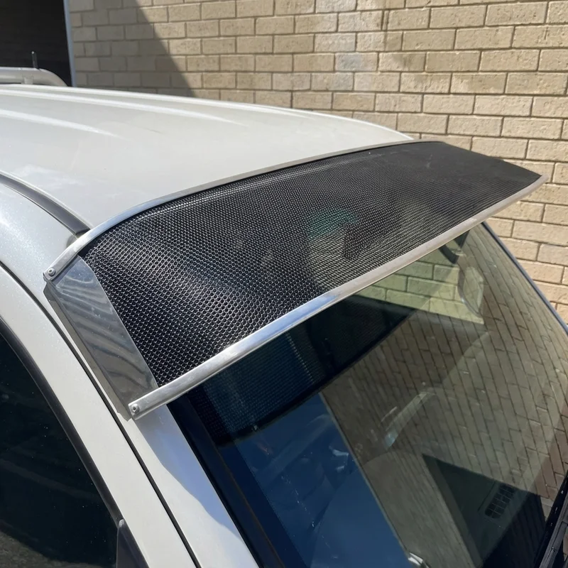 Dodge Challenger Mesh Solskærm til Forrude (1970 - 2023) - 1