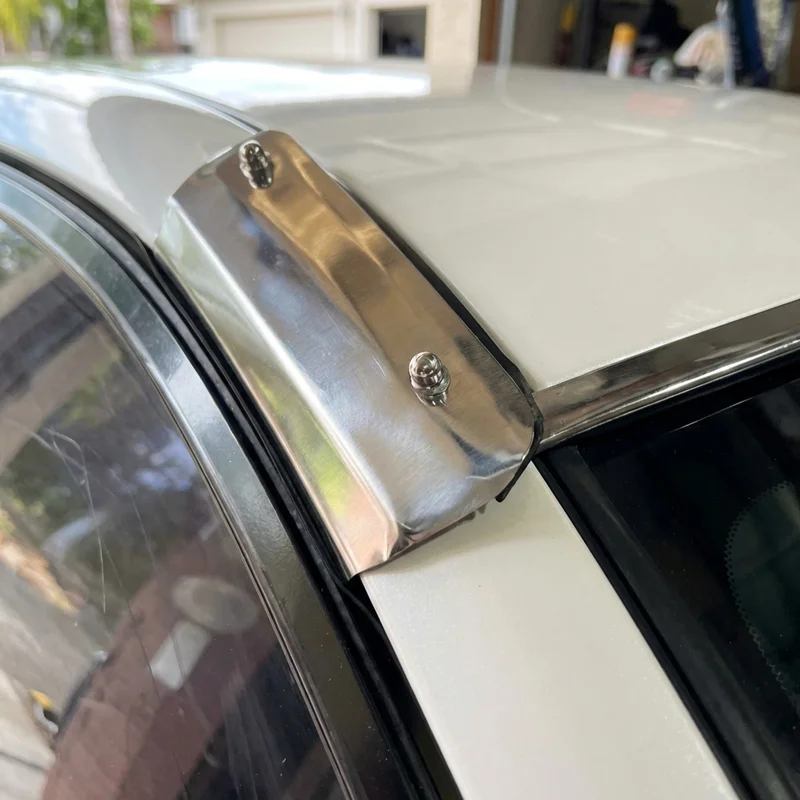 Dodge Royal Monaco Halterungsset für Sonnenblende (1975 - 1977) - 1