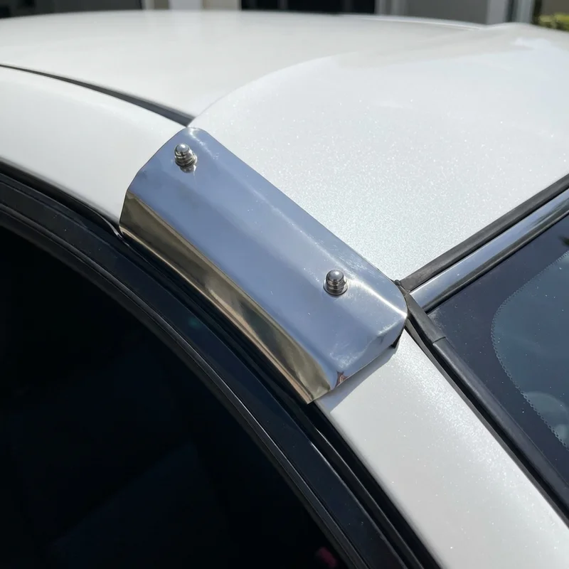 Entegra Coach Accolade Sunvisor Mounting Bracket Kit (2020 - 2022) - 1