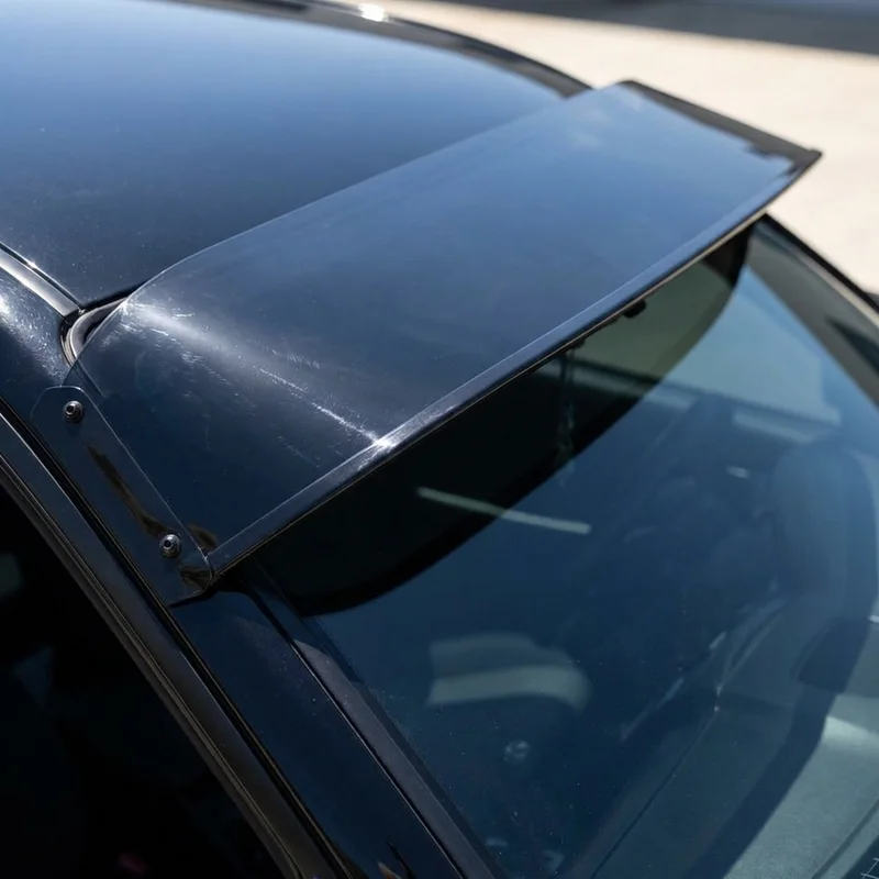 Ferrari 365 GTS Solid Acrylic Windscreen Sunvisor (1970 - 1970) - 1