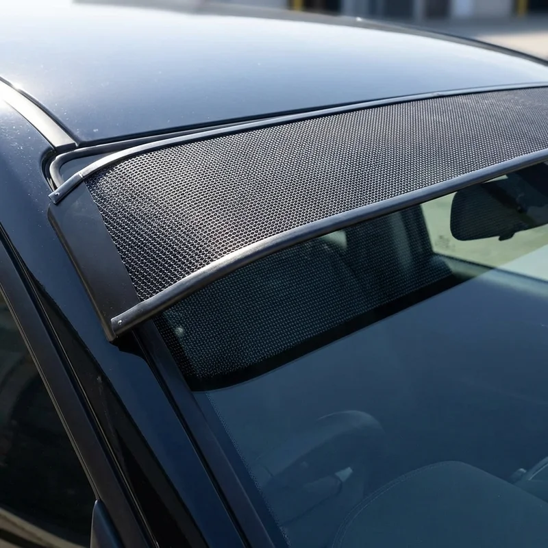 Fleetwood Irok Mesh Windscreen Sunvisor (2019 - 2020) - 1