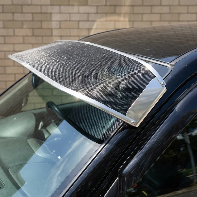 Ford Explorer Sport Trac Mesh Windscreen Sunvisor (2001 - 2010) - 1