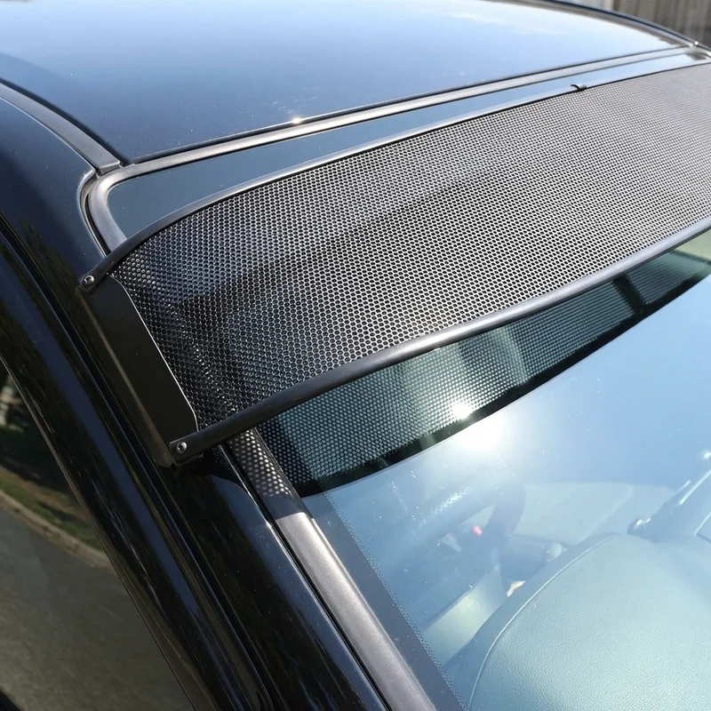 Ford F 250 Super Duty Mesh Windscreen Sunvisor (1999 - 2025) - 1
