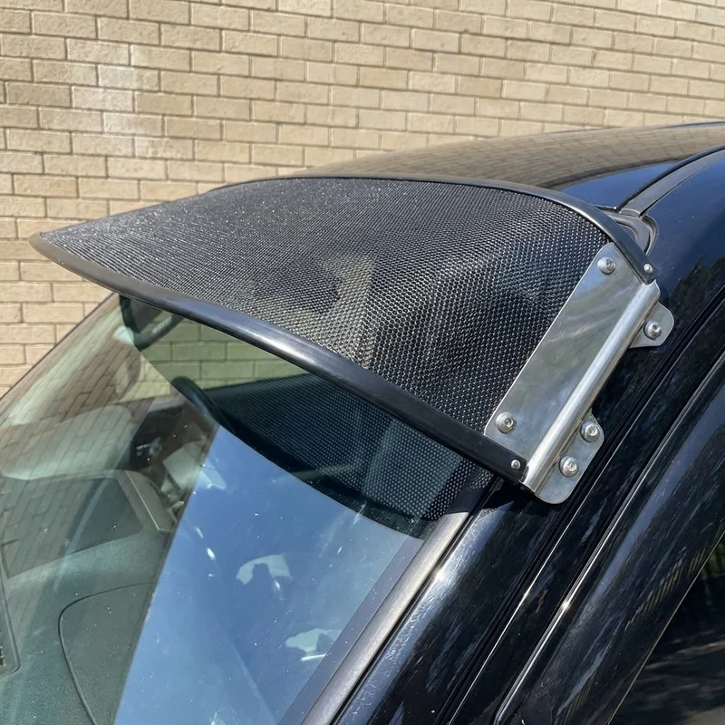 Ford F 350 Super Duty Mesh Windscreen Sunvisor (1999 - 2025) - 1