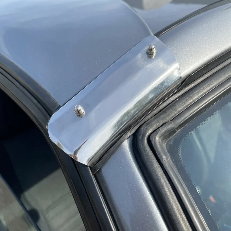 Ford F 550 Super Duty Sunvisor Mounting Bracket Kit (1999 - 2025) - 1