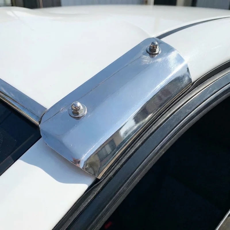 Ford L9511 Sunvisor Mounting Bracket Kit (1998 - 1998) - 1