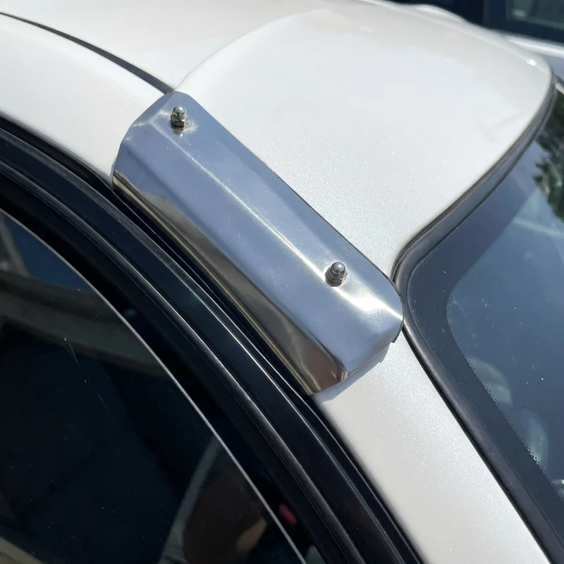 Ford L9522 Sunvisor Mounting Bracket Kit (1998 - 1998) - 1