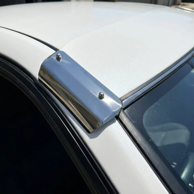 Ford LS9000 Sunvisor Mounting Bracket Kit (1996 - 1997) - 1