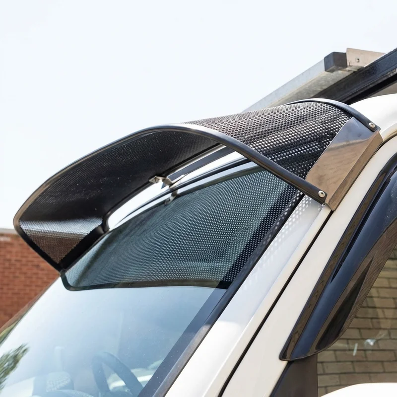 Ford Mondeo Mesh Windscreen Sunvisor (2001 - 2007) - 1