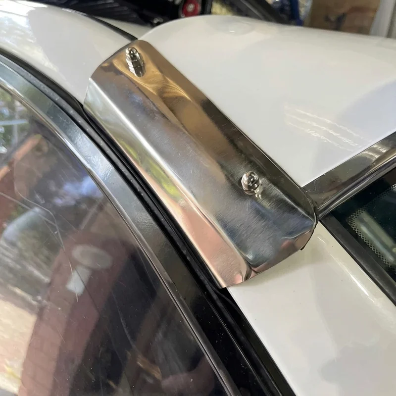 Ford P-500 Sunvisor Mounting Bracket Kit (1975 - 1977) - 1