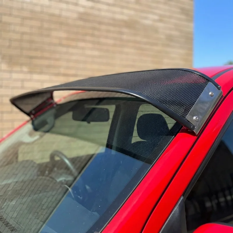 Freightliner eCascadia síťová sluneční clona na čelní sklo (2023 - 2025) - 1