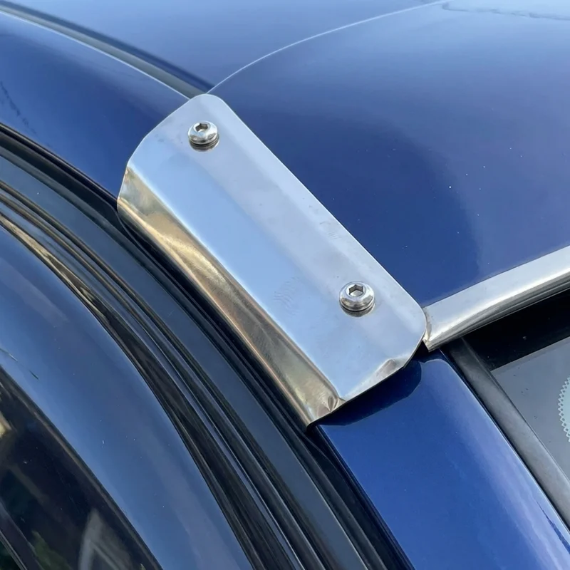 Freightliner MT45 Sunvisor Mounting Bracket Kit (1998 - 2019) - 1