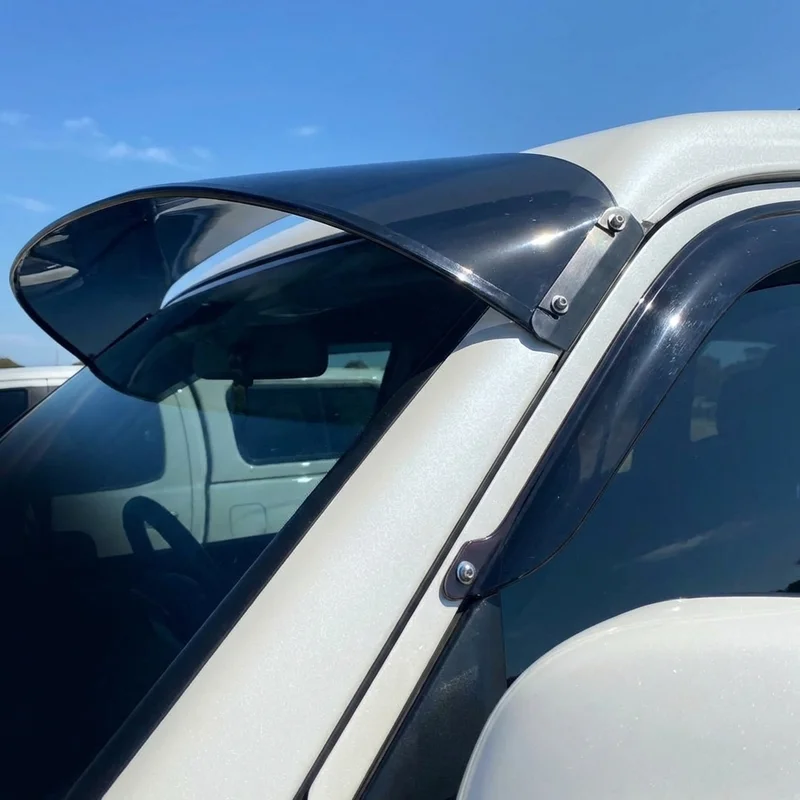 Geo Storm pevná akrylátová sluneční clona na čelní sklo (1990 - 1993) - 1