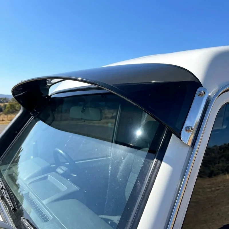 GMC K25/K2500 Suburban Acryl-Sonnenblende massiv (1967 - 1974) - 1