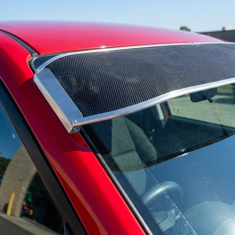 GMC Sierra 3500 Mesh Windscreen Sunvisor (2001 - 2006) - 1