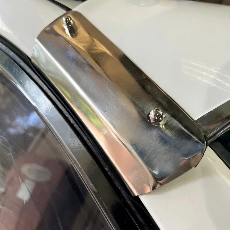 Hino 198 Sunvisor Mounting Bracket Kit (2011 - 2017) - 1