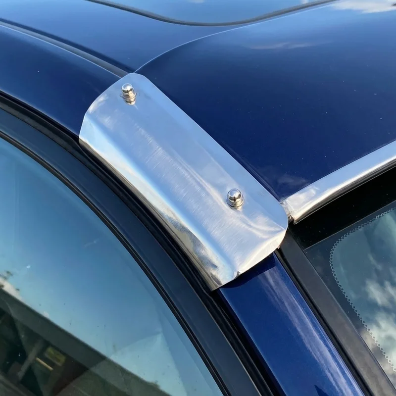 Hino 338CT Sunvisor Mounting Bracket Kit (2008 - 2014) - 1