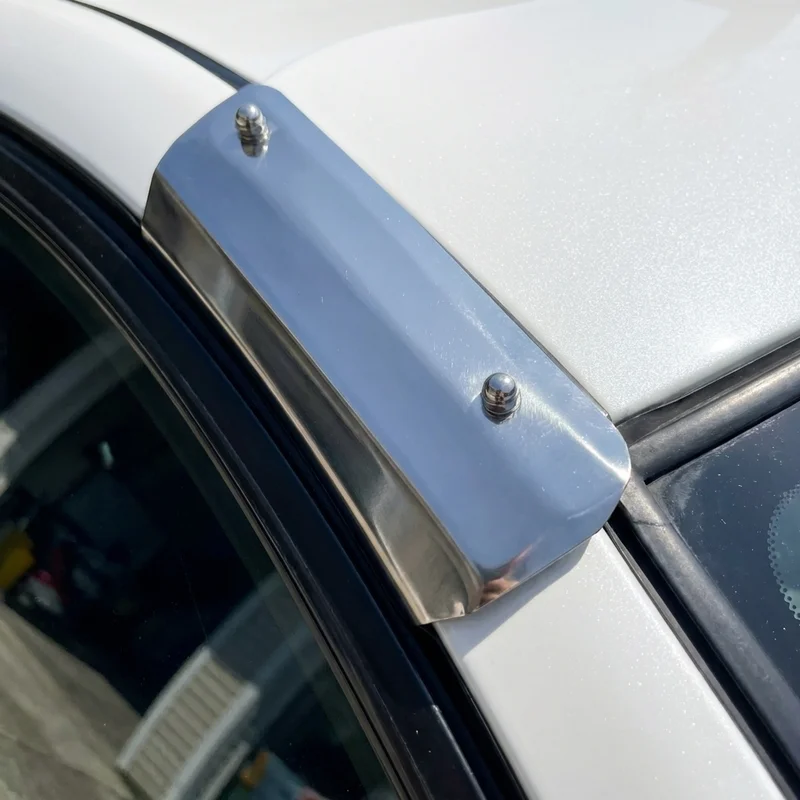 Hino 358 Sunvisor Mounting Bracket Kit (2008 - 2020) - 1