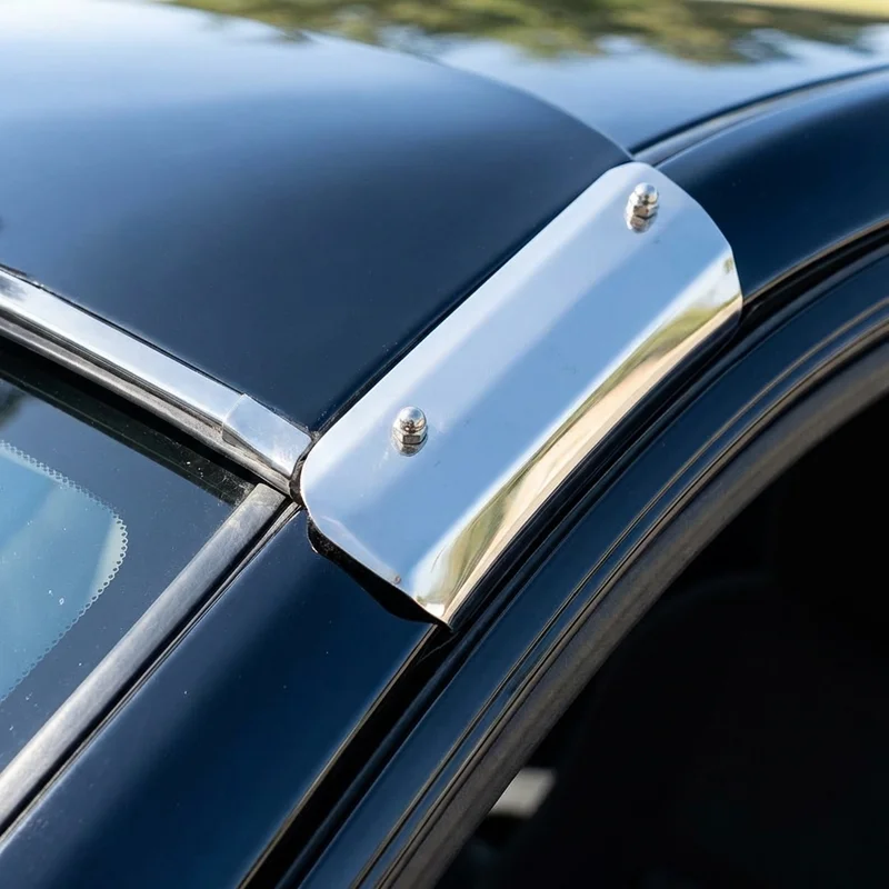 Hino FD2218LP Sunvisor Mounting Bracket Kit (1993 - 1997) - 1