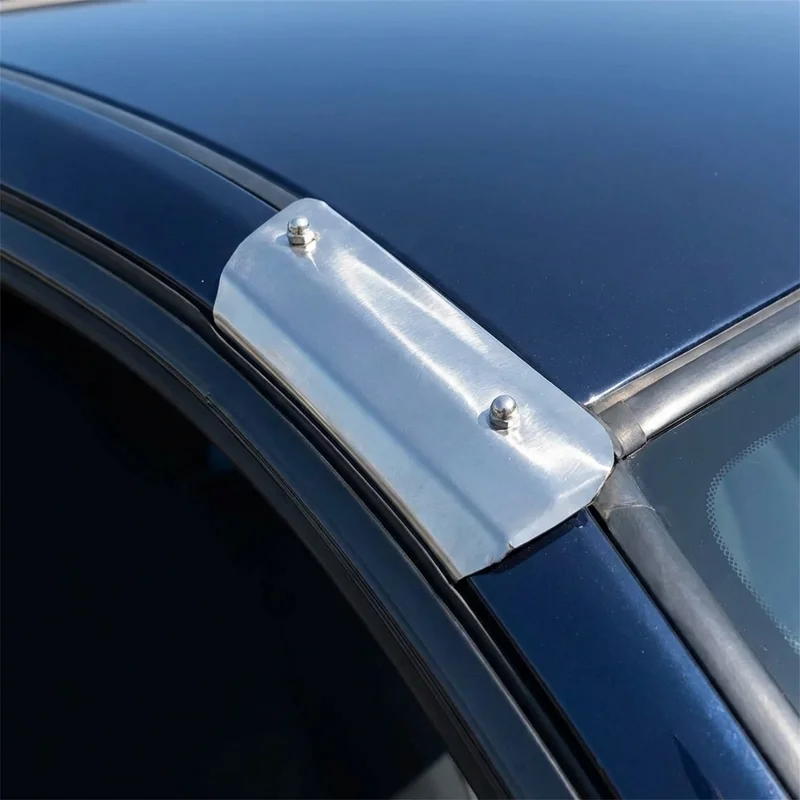 Honda Accord Crosstour Sunvisor Mounting Bracket Kit (2010 - 2011) - 1